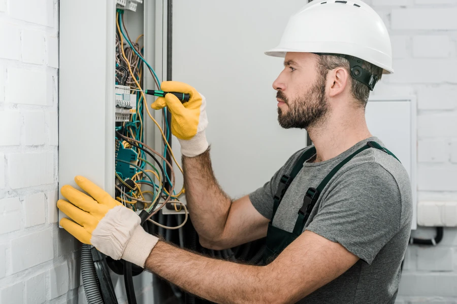 How To Safely Troubleshoot Simple Electrical Problems Brighton CO